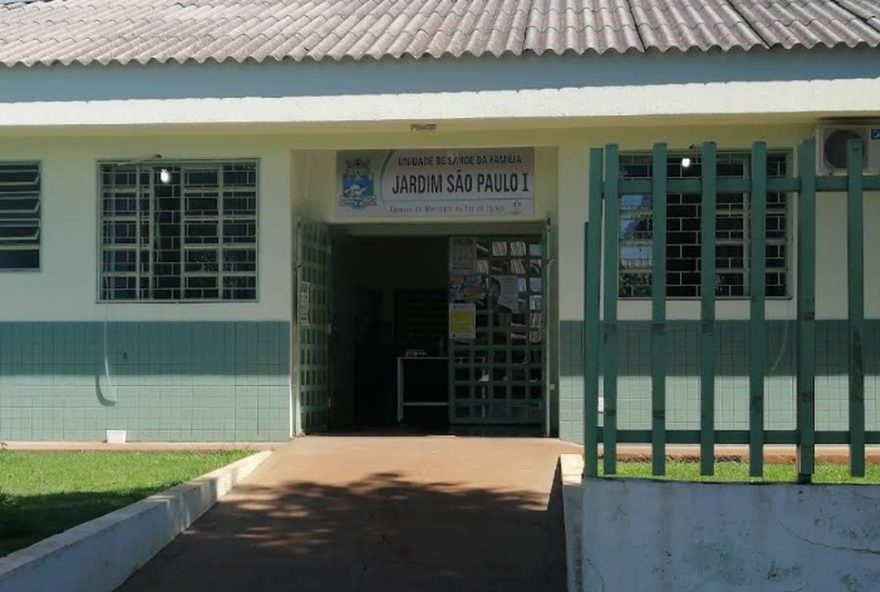 medico-e-feito-refem-durante-assalto-a-posto-de-saude-em-foz-do-iguacu3A-pm-recupera-celular-e-prefeitura-presta-apoio