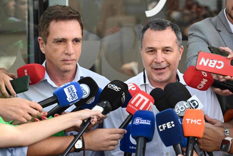 medicos-de-bolsonaro-tem-antipetista-e-primos-de-caiado medicos-de-bolsonaro-tem-antipetista-e-primos-de-caiado