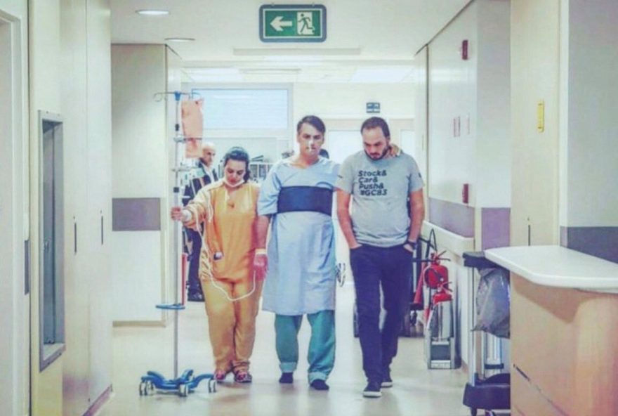 medicos-mantem-alta-de-bolsonaro-para-o-dia-1o2C-mas-horario-depende-da-pf medicos-mantem-alta-de-bolsonaro-para-o-dia-1o2C-mas-horario-depende-da-pf