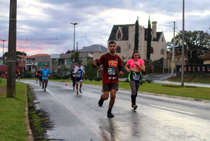 mega-mania-cap-apoia-maratona-de-ponta-grossa-em-busca-da-superacao-esportiva