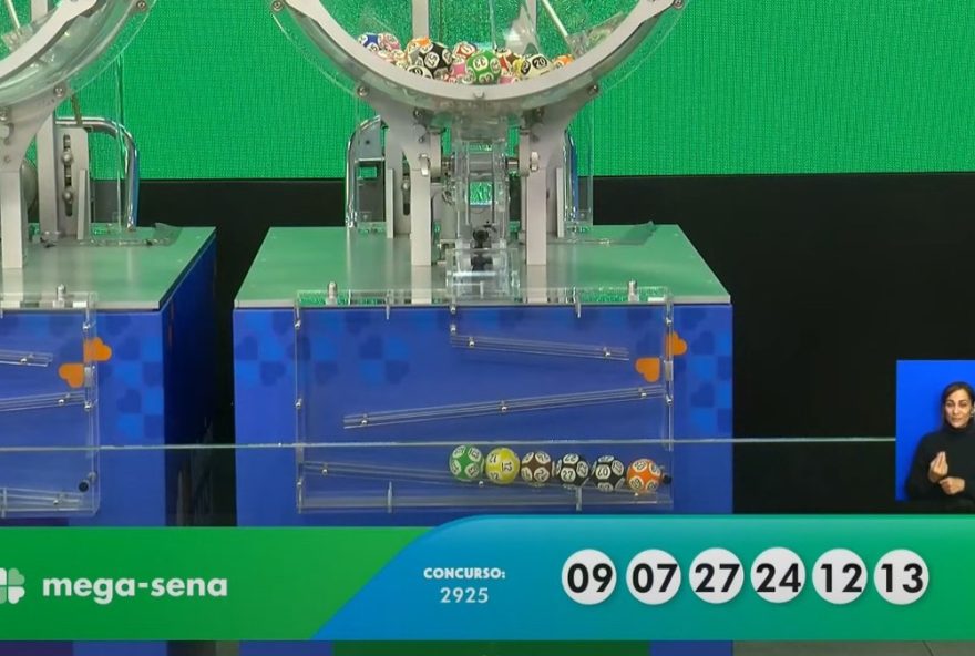 mega-sena-sorteia-premio-de-r24-202C4-milhoes3B-veja-dezenas-desta-quinta-feira