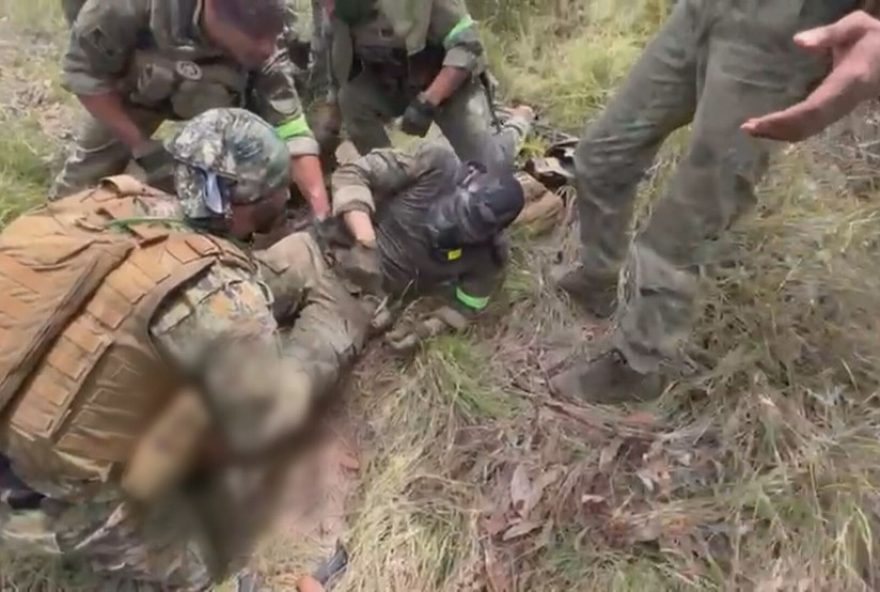 megaoperacao-no-rj3A-imagens-ineditas-revelam-tiroteio-intenso-e-acao-policial-nos-complexos-do-alemao-e-da-penha megaoperacao-no-rj3A-imagens-ineditas-revelam-tiroteio-intenso-e-acao-policial-nos-complexos-do-alemao-e-da-penha