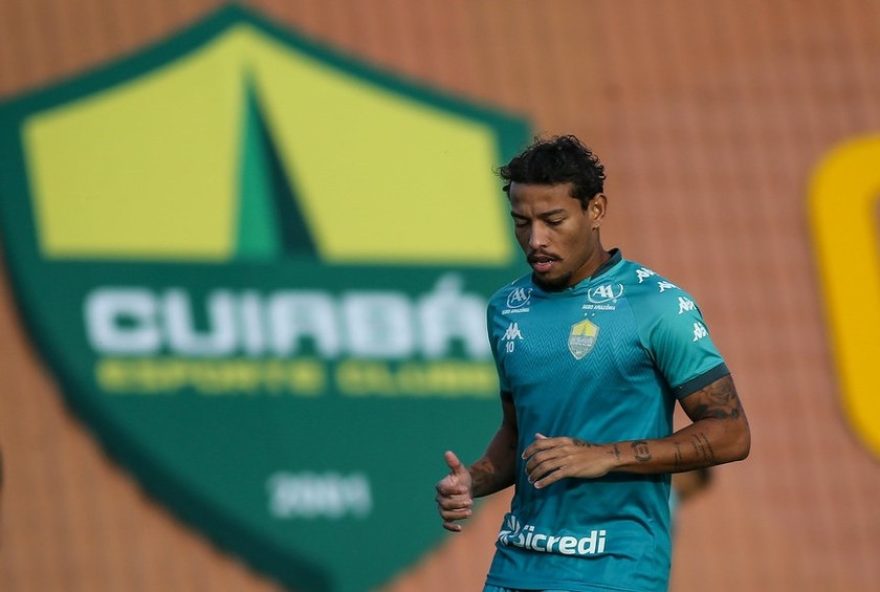 meia-ruan-oliveira-perde-espaco-no-cuiaba-e-nao-joga-ha-cinco-rodadas3A-instabilidade-na-serie-b