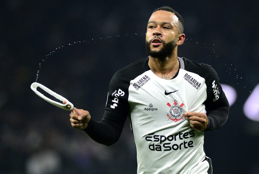 memphis-depay-cobra-divida-milionaria-do-corinthians3A-clube-pode-perder-atacante3F-acompanhe-a-polemica-no-site-de-noticias-esportivas