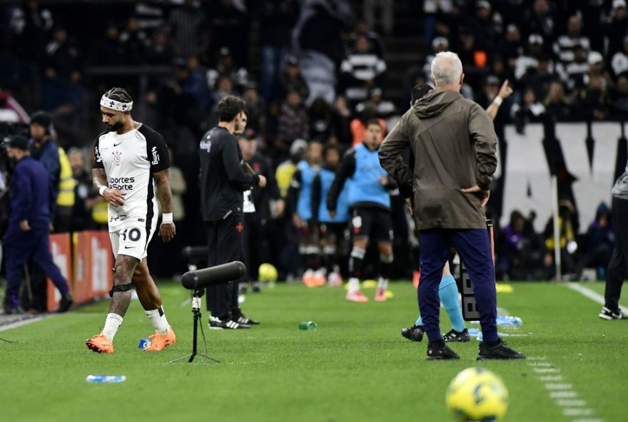 memphis-depay-deixa-campo-irritado-com-substituicao-na-final-da-copa-do-brasil3A-repercussoes-e-rumores-para-o-futuro-no-corinthians memphis-depay-deixa-campo-irritado-com-substituicao-na-final-da-copa-do-brasil3A-repercussoes-e-rumores-para-o-futuro-no-corinthians