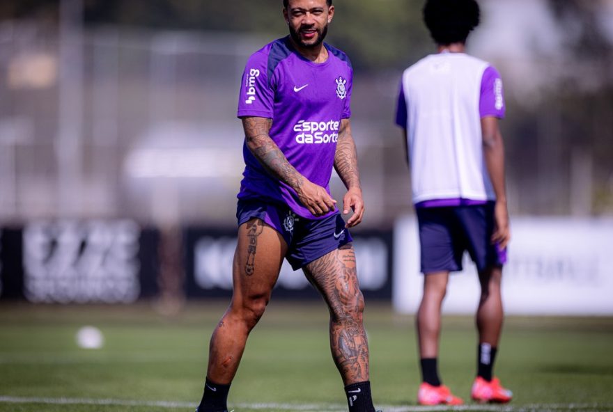 memphis-depay-ressalta-preparacao-agressiva-do-corinthians-para-o-classico-contra-o-palmeiras