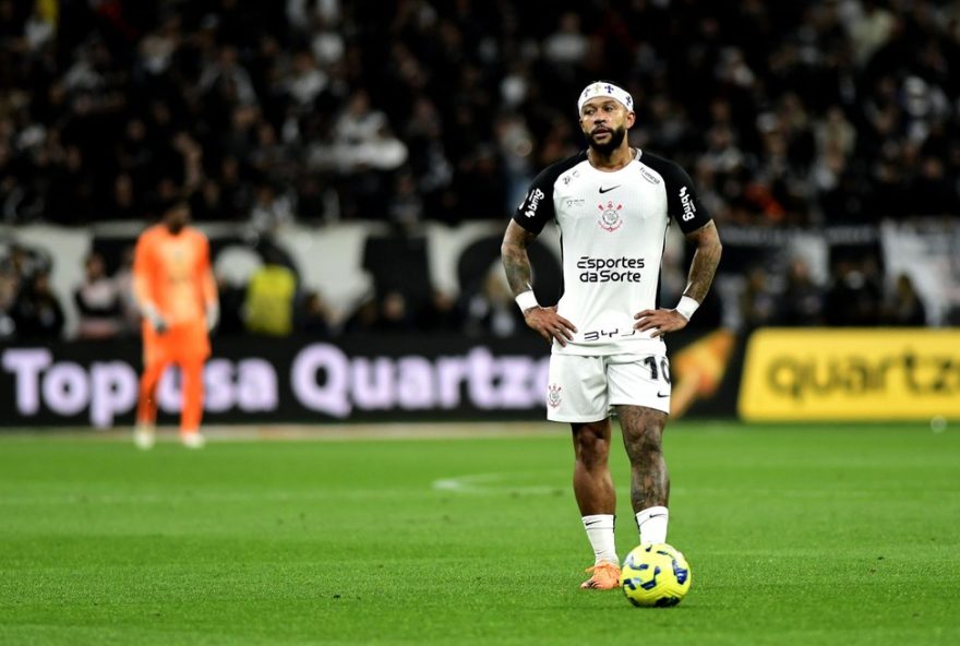 memphis-nao-treina-antes-de-final-da-copa-do-brasil-e-gera-polemica3A-entenda