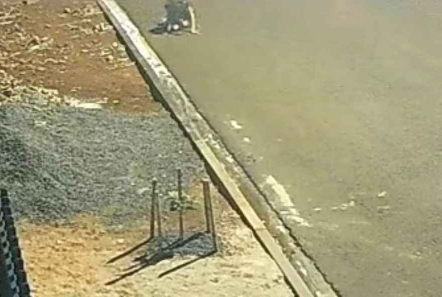 menina-de-13-anos-e-baleada-enquanto-brincava-na-rua-no-parana3A-video-chocante-revela-momento-do-incidente-acompanhe-o-desdobramento-da-investigacao