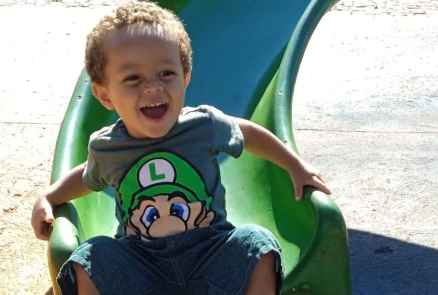 menino-de-2-anos-morre-apos-retirar-grao-de-milho-do-nariz3A-familia-alega-negligencia-medica-em-goiatuba2C-goias
