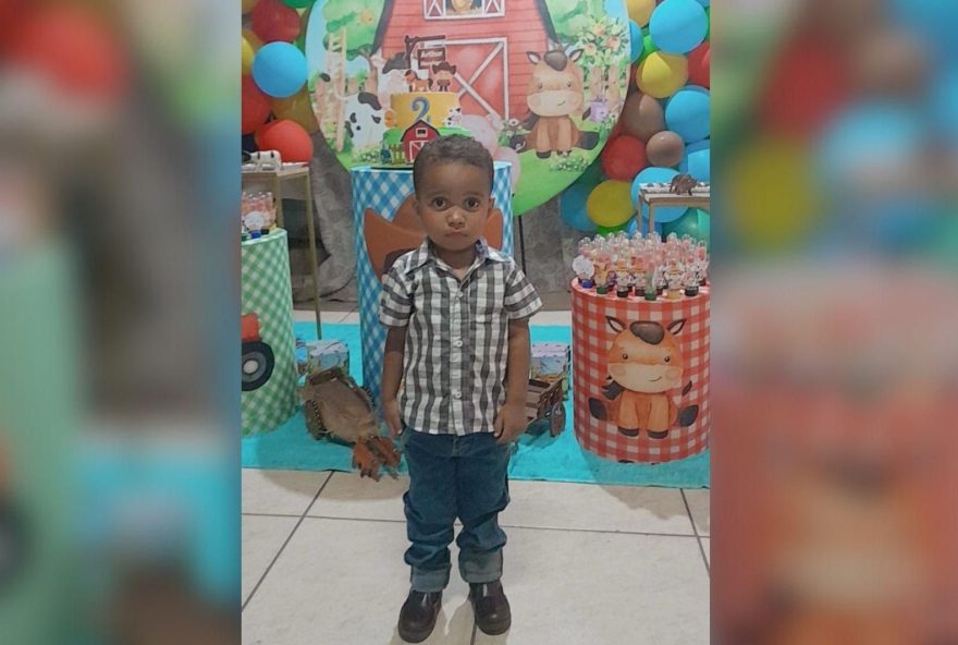 menino-de-4-anos-morre-em-acidente-na-br-1532C-em-jaragua menino-de-4-anos-morre-em-acidente-na-br-1532C-em-jaragua