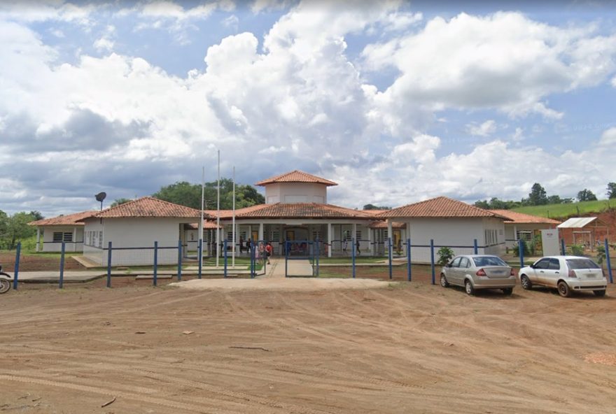 menino-de-7-anos-morre-apos-trave-de-gol-cair-em-escola-no-parana3A-investigacoes-em-andamento