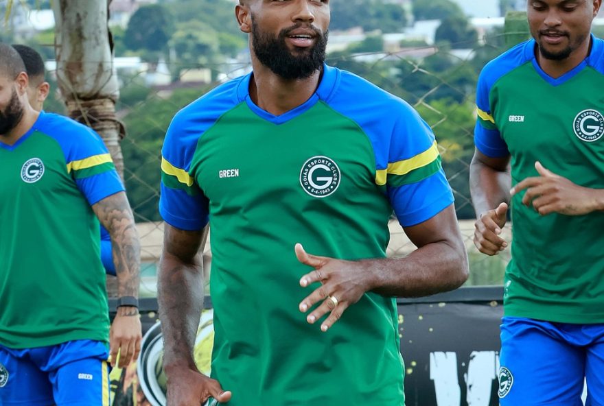 messias-desfalca-goias-contra-volta-redonda3B-lucas-ribeiro-de-volta-para-reforcar-a-defesa-lider-da-serie-b-busca-vitoria-em-casa