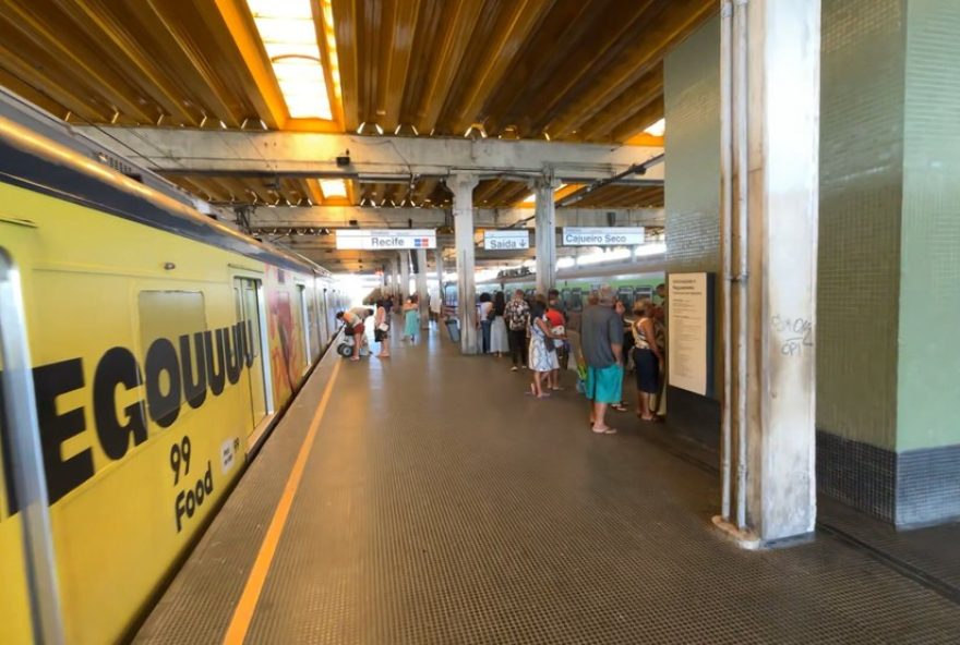 metro-do-recife3A-ramal-camaragibe-volta-a-operar-apos-dois-dias-de-paralisacao metro-do-recife3A-ramal-camaragibe-volta-a-operar-apos-dois-dias-de-paralisacao