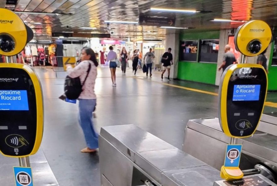 metrorio-implementa-biometria-facial-para-combater-fraudes-no-bilhete-unico-intermunicipal metrorio-implementa-biometria-facial-para-combater-fraudes-no-bilhete-unico-intermunicipal