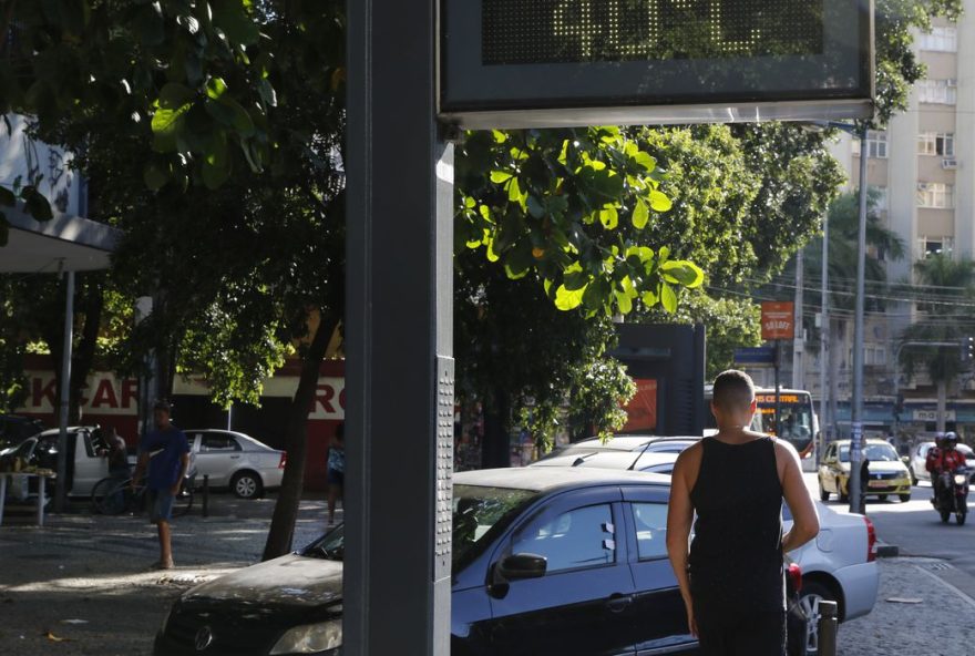 Semana deve ser de calor e baixa umidade do ar em Goiás