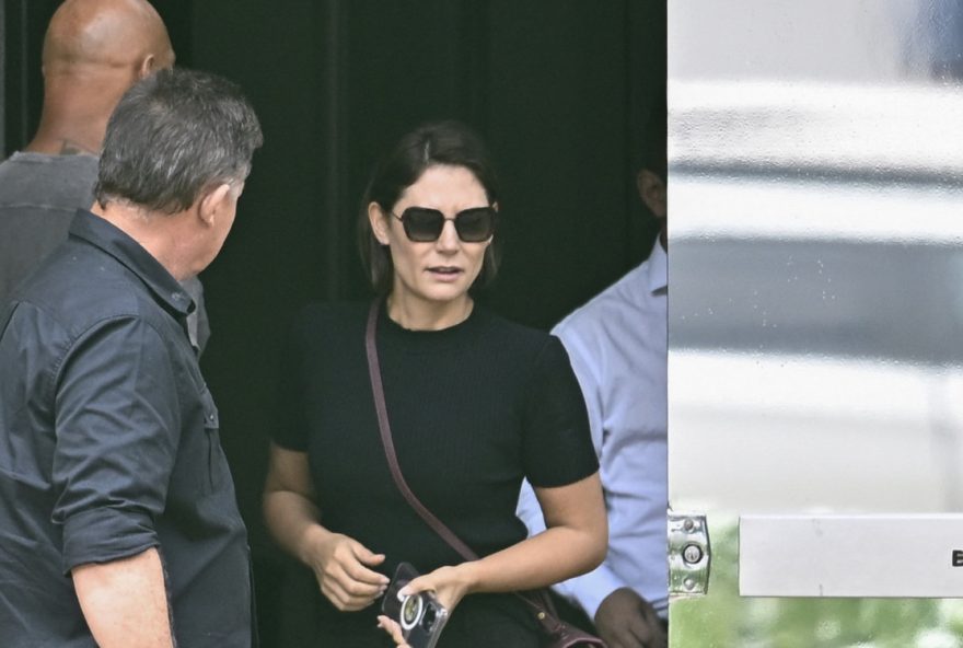 michelle-bolsonaro-critica-postura-de-moraes-e-aponta-negligencia-com-a-saude-de-bolsonaro michelle-bolsonaro-critica-postura-de-moraes-e-aponta-negligencia-com-a-saude-de-bolsonaro