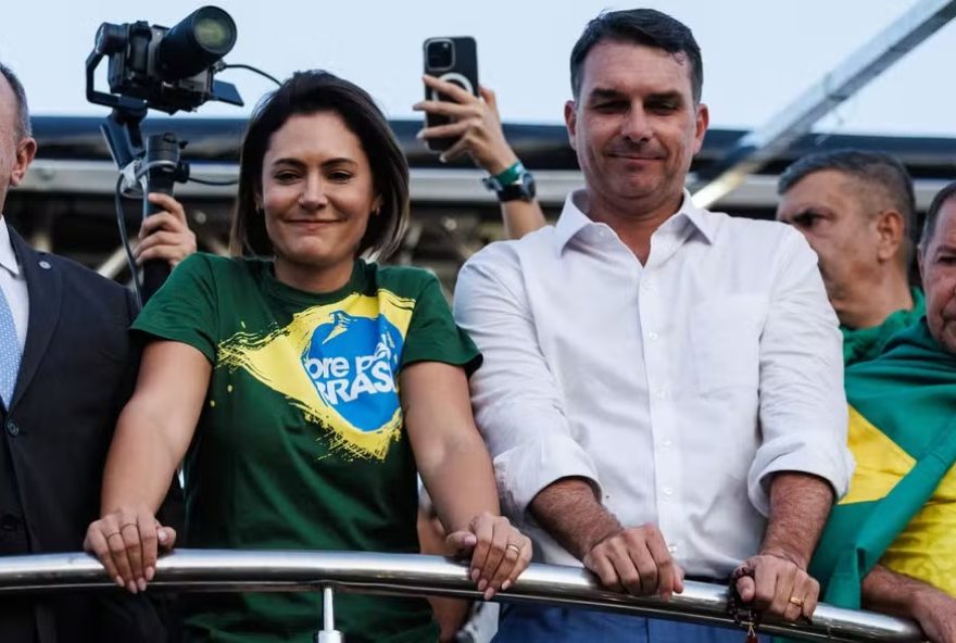 michelle-bolsonaro-decide-nao-fazer-campanha-para-flavio-em-2026 michelle-bolsonaro-decide-nao-fazer-campanha-para-flavio-em-2026