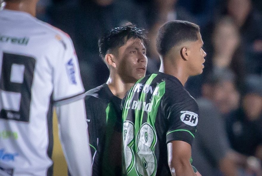 miguelito-tem-efeito-suspensivo-e-joga-america-mg-x-atletico-go3A-entenda-o-caso-de-injuria-racial