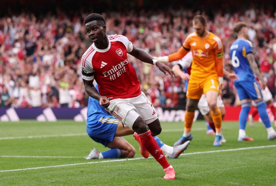 mikel-arteta-preocupa-se-com-lesao-de-saka-e-lista-de-desfalques-antes-de-duelo-com-o-liverpool-na-premier-league