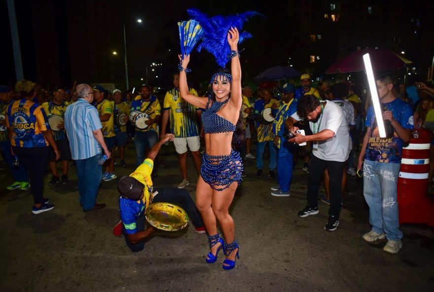 mileide-mihaile-brilha-como-rainha-de-bateria-da-unidos-da-tijuca-no-desfile-de-2026 mileide-mihaile-brilha-como-rainha-de-bateria-da-unidos-da-tijuca-no-desfile-de-2026