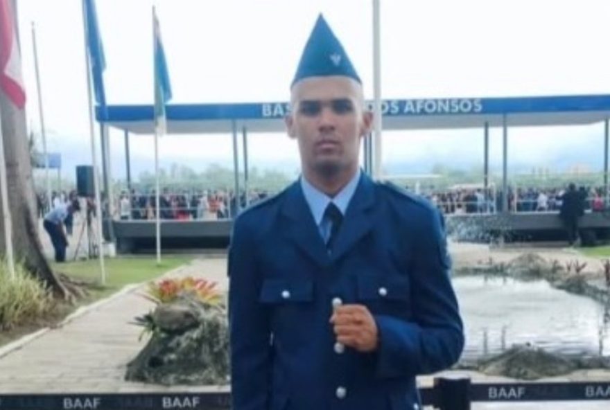 militar-de-20-anos-e-encontrado-morto-na-base-aerea-dos-afonsos3A-fab-investiga-caso militar-de-20-anos-e-encontrado-morto-na-base-aerea-dos-afonsos3A-fab-investiga-caso