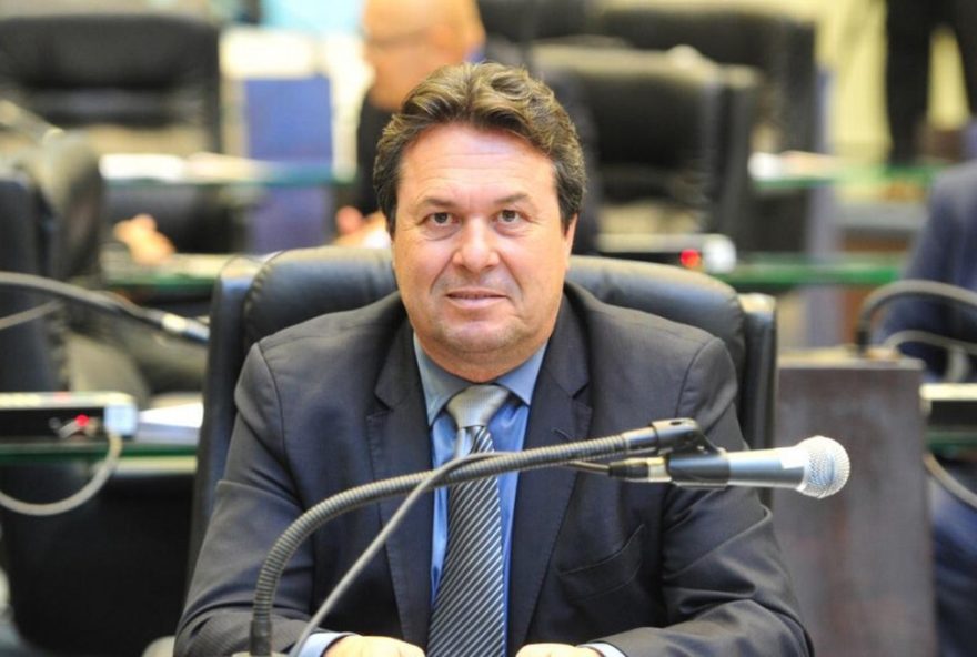 ministerio-publico-firma-acordo-com-secretario-de-estado-do-parana-para-pagar-multa-por-uso-politico-de-doacoes-durante-a-pandemia-da-covid-19 ministerio-publico-firma-acordo-com-secretario-de-estado-do-parana-para-pagar-multa-por-uso-politico-de-doacoes-durante-a-pandemia-da-covid-19