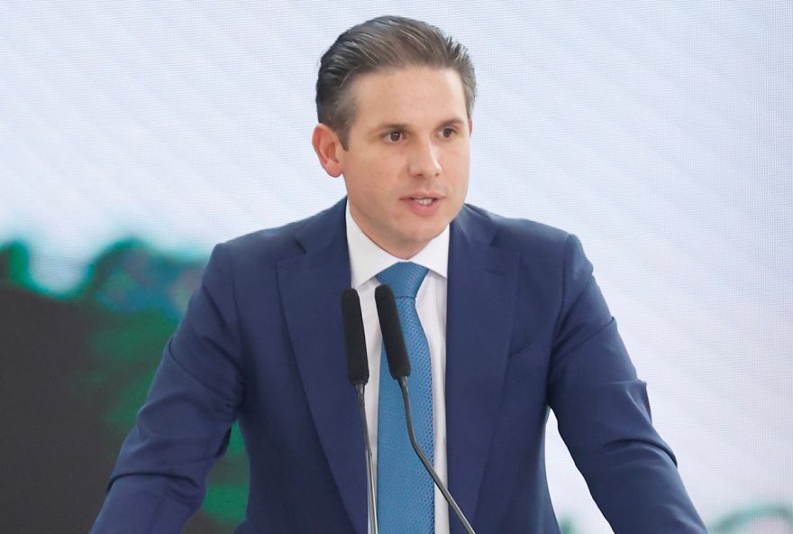 ministerio-publico-solicita-ao-tcu-investigacao-do-emprestimo-de-r24-22-milhoes-feito-pela-cunhada-de-hugo-motta-ao-banco-master ministerio-publico-solicita-ao-tcu-investigacao-do-emprestimo-de-r24-22-milhoes-feito-pela-cunhada-de-hugo-motta-ao-banco-master