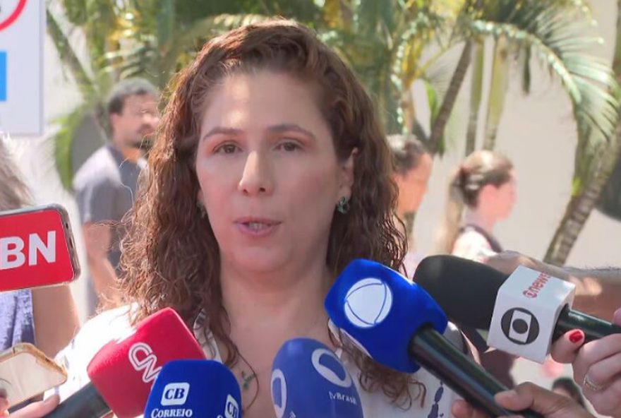 ministra-da-gestao-e-inovacao-visita-locais-de-prova-do-concurso-publico-nacional-unificado-cpnu-saiba-mais-sobre-o-maior-concurso-do-pais-em-2025