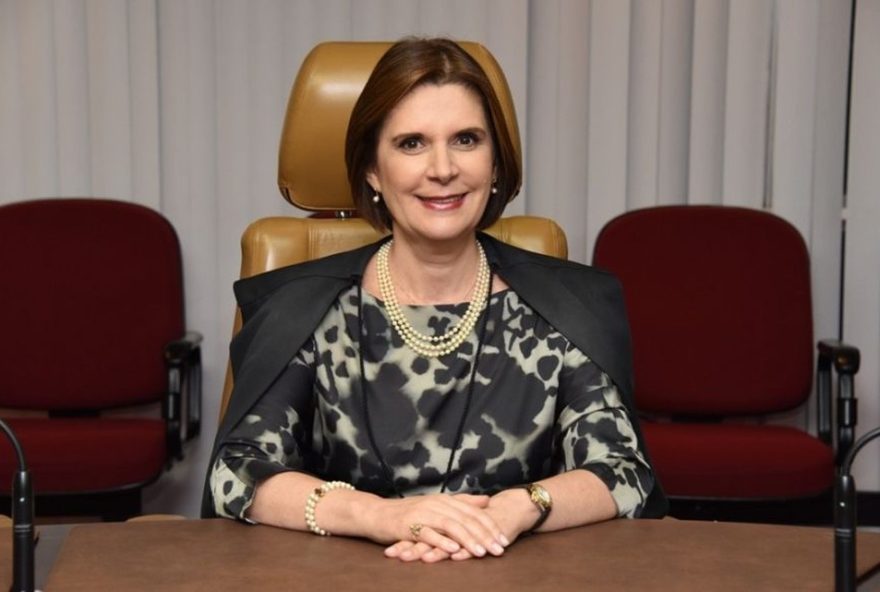 ministra-maria-elizabeth-guimaraes-assume-presidencia-do-stm-em-cerimonia-historica