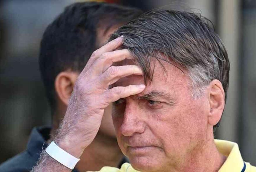 ministro-alexandre-de-moraes-autoriza-prisao-domiciliar-de-jair-bolsonaro-por-90-dias