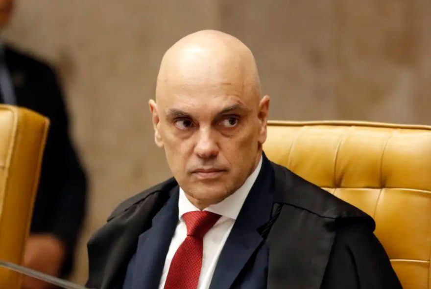 ministro-alexandre-de-moraes-da-prazo-para-bolsonaro-prestar-esclarecimentos