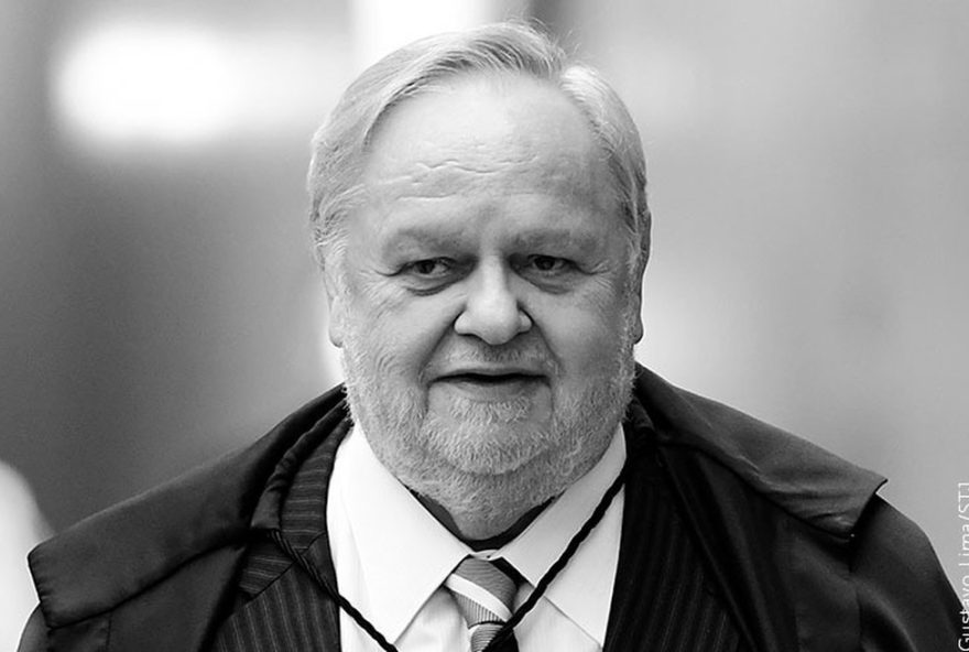 ministro-aposentado-do-stj-felix-fischer-falece-aos-78-anos-em-brasilia3A-velorio-e-sepultamento-informados ministro-aposentado-do-stj-felix-fischer-falece-aos-78-anos-em-brasilia3A-velorio-e-sepultamento-informados
