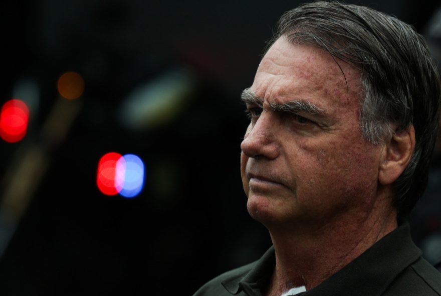 ministro-autoriza-filhos-de-bolsonaro-a-visitarem-ex-presidente-durante-internacao ministro-autoriza-filhos-de-bolsonaro-a-visitarem-ex-presidente-durante-internacao