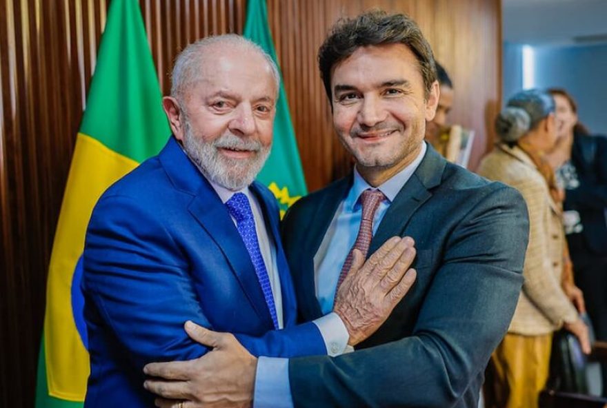 ministro-celso-sabino-troca-farpas-com-caiado-e-diz-que-permanecera-no-uniao-brasil
