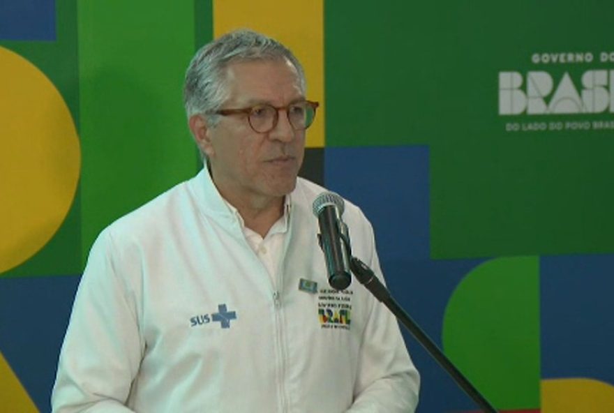 ministro-da-saude-alerta-para-impacto-do-conflito-no-oriente-medio-na-producao-de-remedios-no-brasil