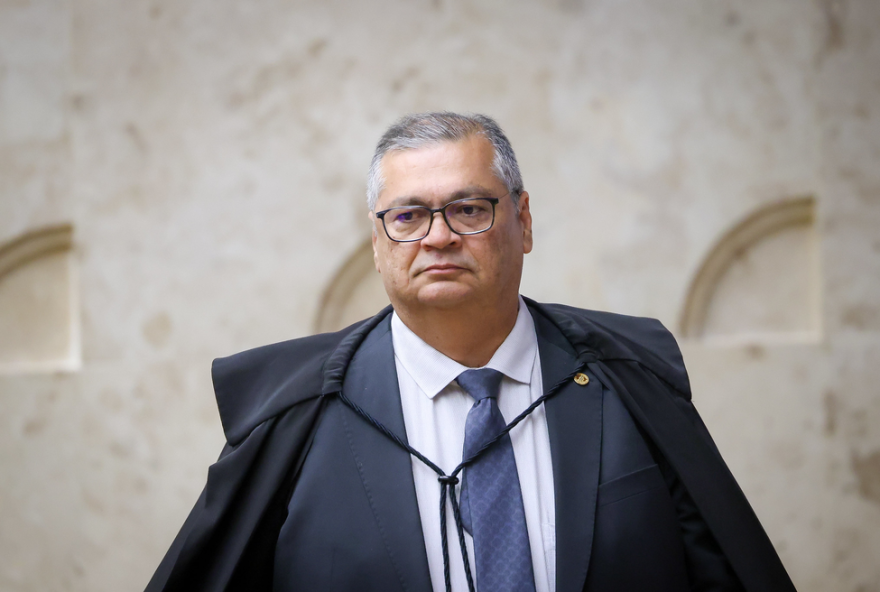 ministro-do-stf2C-flavio-dino2C-defende-decisao-sobre-bancos-em-evento-na-bahia3A-stf-nao-pode-ceder-a-ameacas