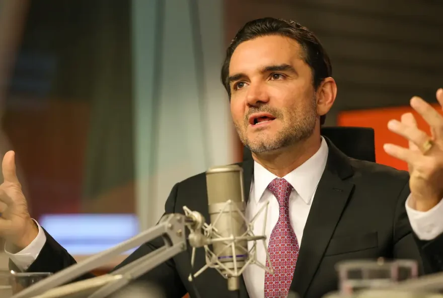 ministro-do-turismo-ironiza-criticas-de-caiado3A-quando-ele-tiver-12C525-eu-respondo