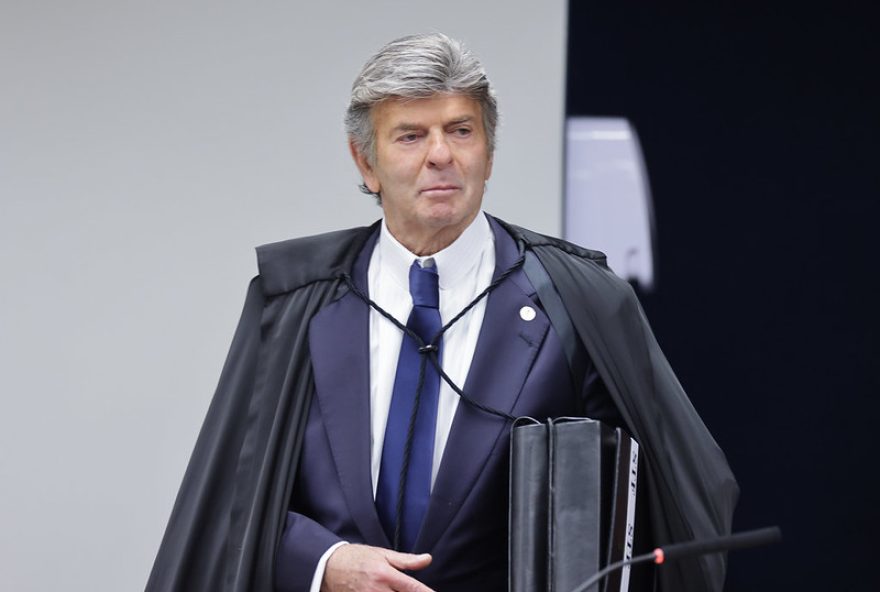ministro-fux-vota-para-absolver-ex