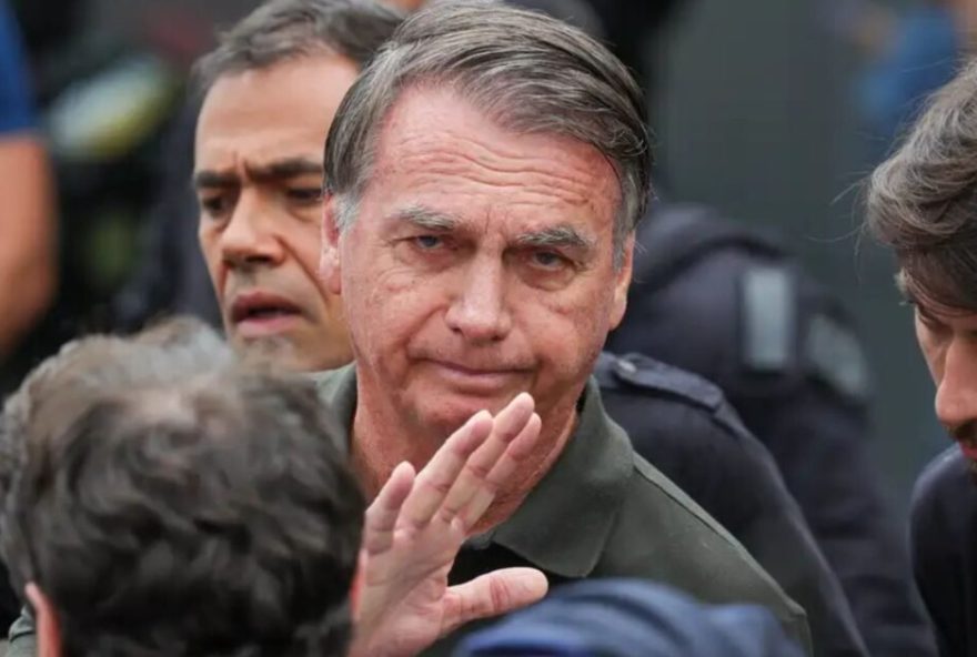 ministro-moraes-exige-explicacao-da-policia-sobre-demora-de-bolsonaro-ao-voltar-de-hospital