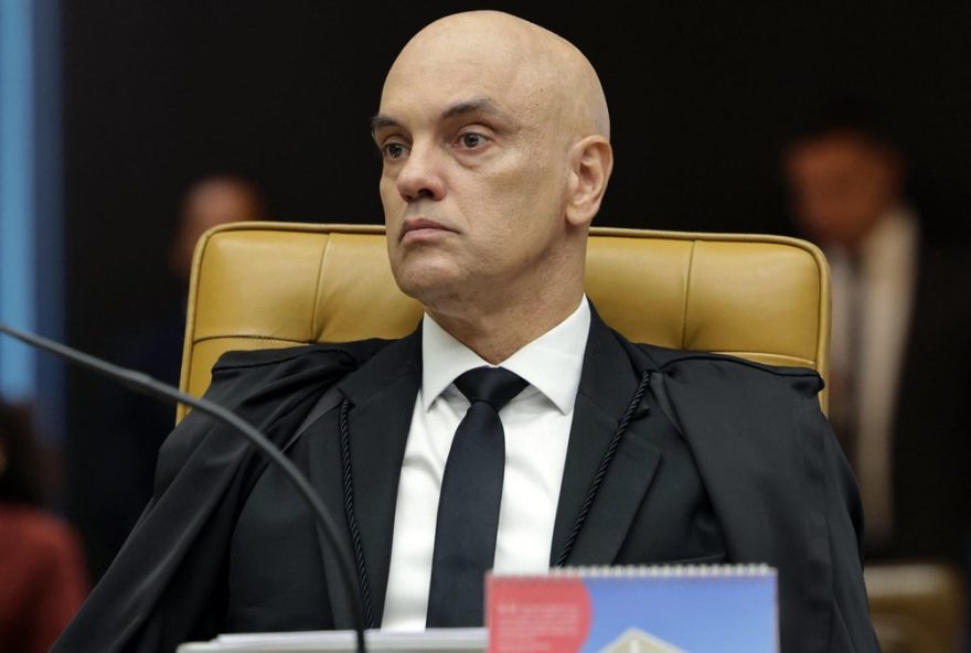 ministro-moraes-ordena-retirada-de-acampamentos-proximos-a-prisao-de-bolsonaro ministro-moraes-ordena-retirada-de-acampamentos-proximos-a-prisao-de-bolsonaro