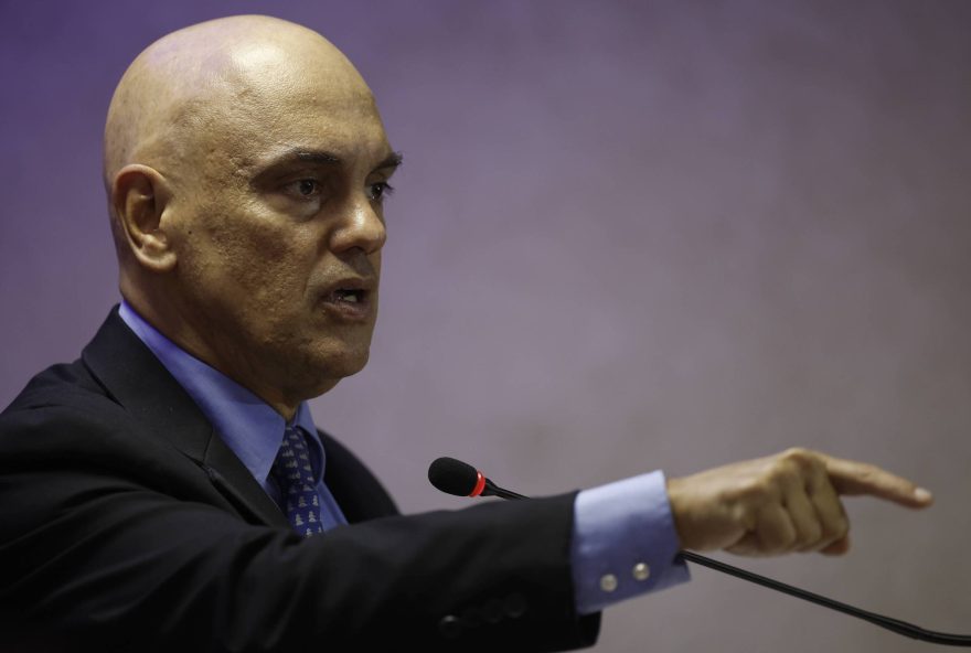 ministro-moraes-tem-cartao-de-credito-bloqueado-apos-lei-magnitsky