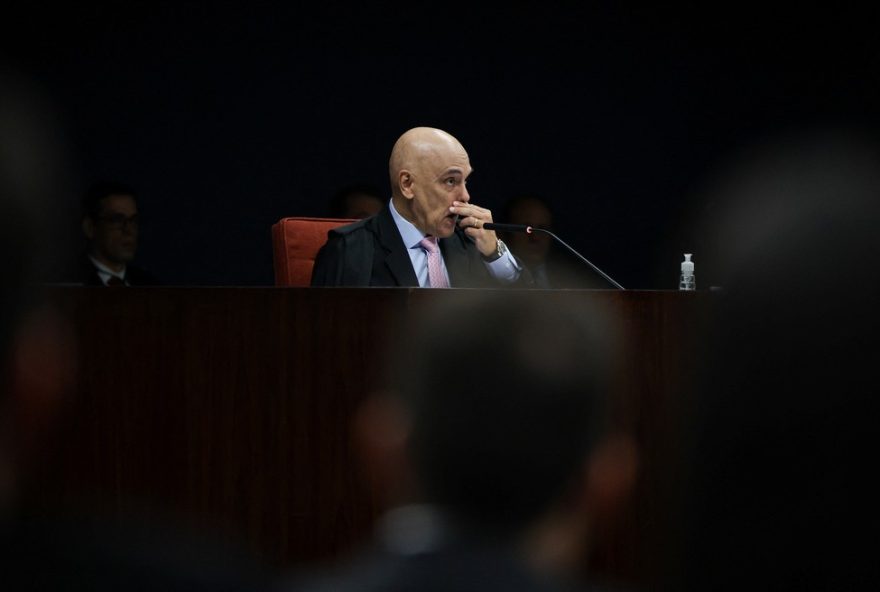ministro-moraes-tira-peso-da-delacao-de-cid-em-voto-estrategico-no-stf3A-juristas-opinam