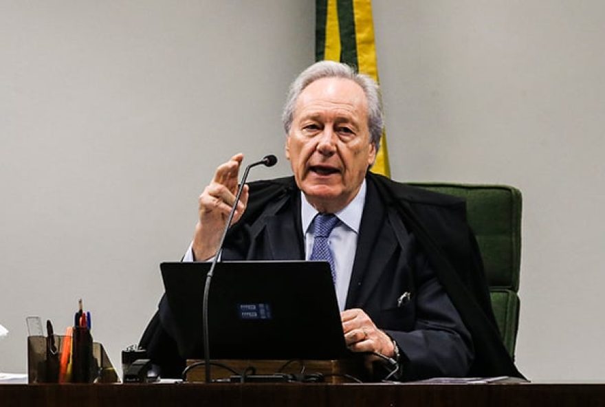 ministro-ricardo-lewandowski-entrega-carta-de-demissao-a-lula ministro-ricardo-lewandowski-entrega-carta-de-demissao-a-lula
