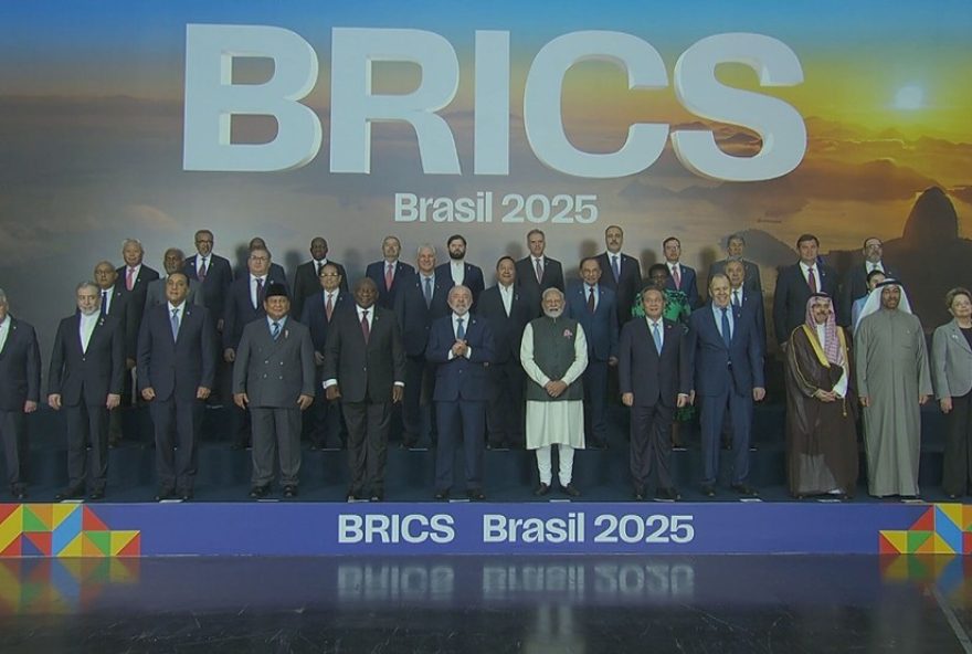 ministro-russo-critica-de-e-a-hegemonia-do-dolar-no-brics3A-ameaca-de-tarifas-aos-paises-alinhados