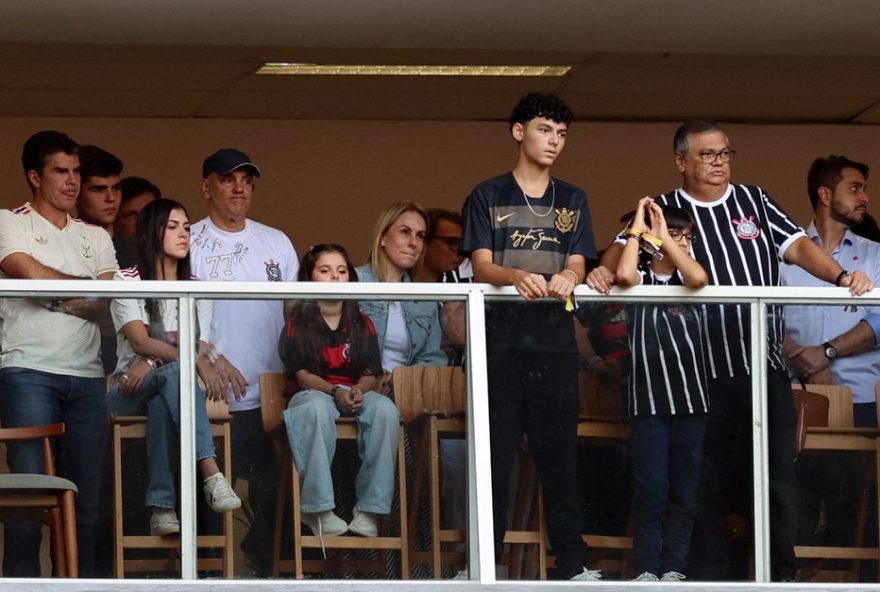 ministros-do-stf-e-governador-prestigiam-jogo-entre-flamengo-e-corinthians-na-supercopa-rei3A-uniao-no-futebol-brasileiro ministros-do-stf-e-governador-prestigiam-jogo-entre-flamengo-e-corinthians-na-supercopa-rei3A-uniao-no-futebol-brasileiro