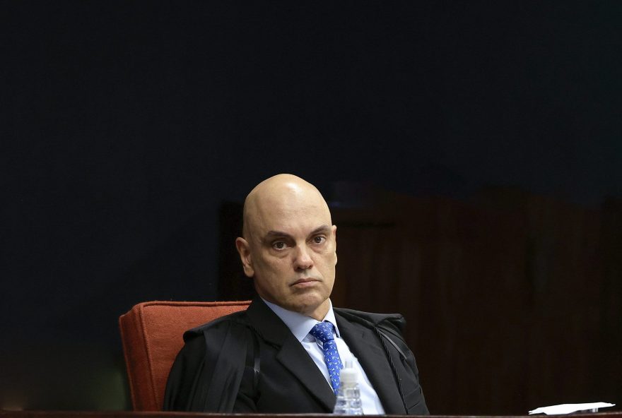 ministros-do-stf-pedem-cautela-a-moraes-apos-prisao-domiciliar-de-bolsonaro3B-entenda