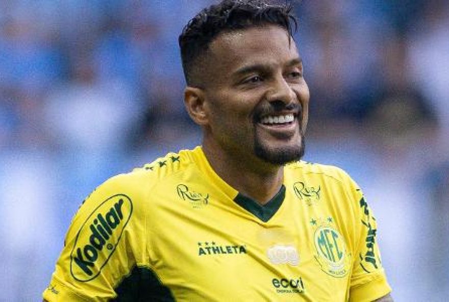 mirassol-surpreende-e-vence-gremio-na-arena2C-entrando-no-g4-do-brasileirao