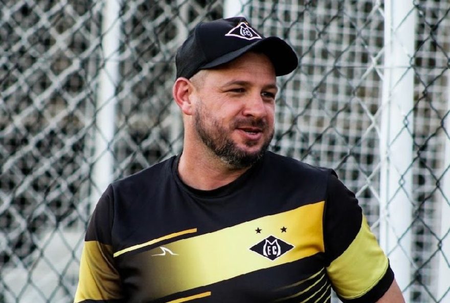 mixto-renova-contrato-com-tecnico-lucas-isotton-para-a-temporada-2026