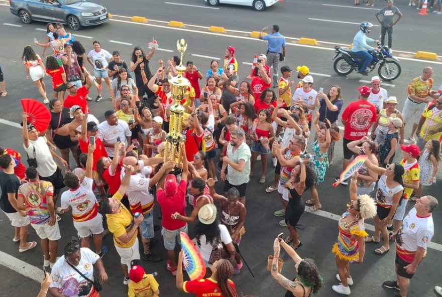 mocidade-unida-da-vila-falcao-e-a-grande-vencedora-do-carnaval-2025-em-bauru3A-descubra-os-detalhes-emocionantes-da-apuracao-no-teatro-municipal