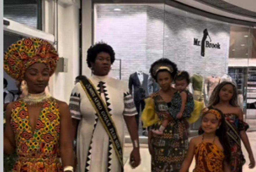 modelo-denuncia-ataques-racistas-e-ameacas-apos-publicar-video-de-desfile-em-shopping-de-goiania modelo-denuncia-ataques-racistas-e-ameacas-apos-publicar-video-de-desfile-em-shopping-de-goiania